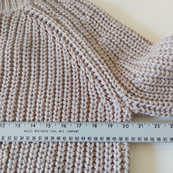 H&M High Neck Ribbed Sweater Size Small - Picture 5 of 7